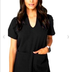 FIGS Banepa Oversized Pocket Scrub Top-Medium